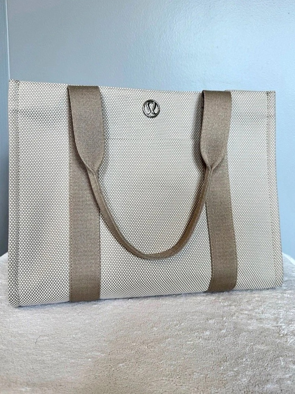 Lululemon Two-Tone Canvas Tote Bag 10L
